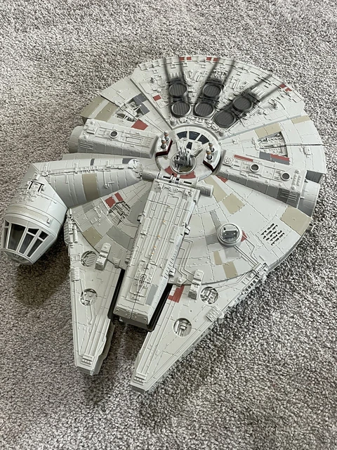 Star Wars Force Awakens Millennium Falcon Space Ship - B3678 NERF 2015
