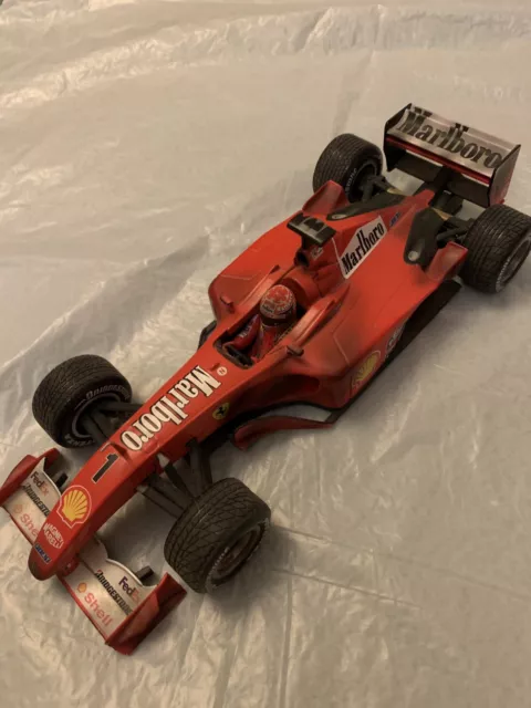 Hotwheels 1:18 M. Schumacher Ferrari F2001 World Champion Full Tobacco Liveries