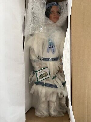 Heritage Signature Collection  Native Indian Porcelain Doll Cholena #40534 New!