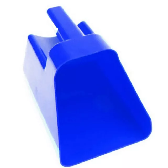 Feed Scoop Large Plastic Animal Feed Scooper with Grip Blue