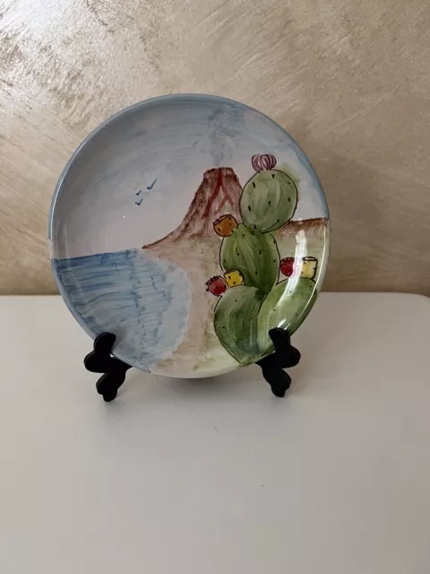 Piatto decorato etna  in ceramica di Caltagirone artigianale Sicilia