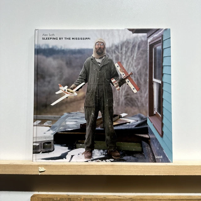 Alec Soth - Sleeping by the Mississippi First Edition 2004 - Steidl Alec Soth - Sleeping by the Mississippi First Edition 2004 - Steidl