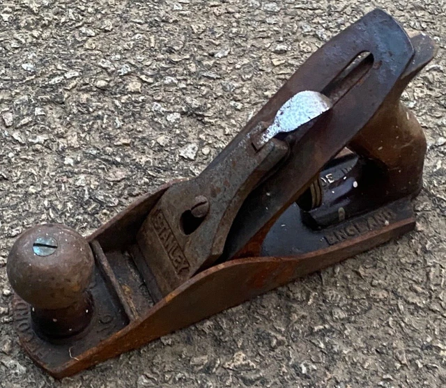 Vintage Record No 04 Smoothing Plane Carpentry Tool Made in England 4