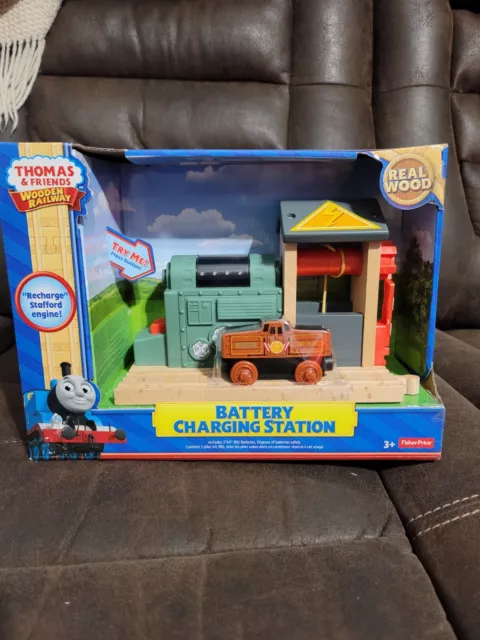 Stafford and Thomas Wooden Railway Battery Charging Station Y4078 New See Pics U