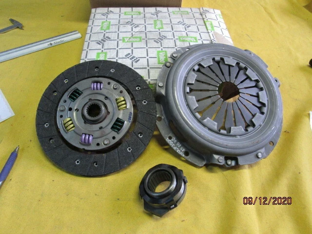 Kit Butee Disque Et Mecanismes D'embrayage Renault R18 R20 R21 R25 Trafic (148)