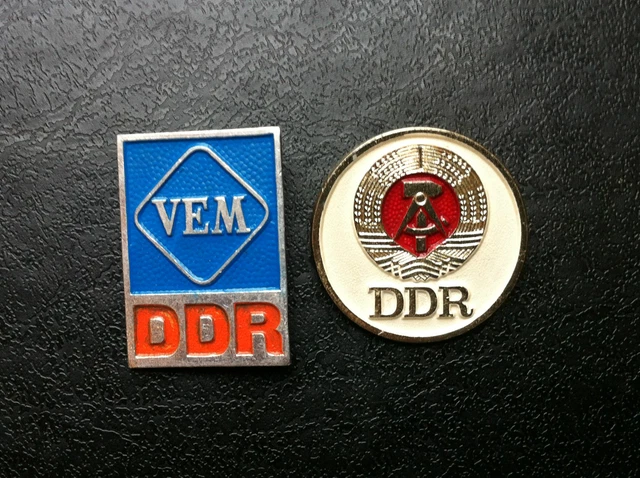 VERY RARE OLD VINTAGE PIN BADGE EAST GERMAN DDR - 2 PCS ! $19.99 ...
