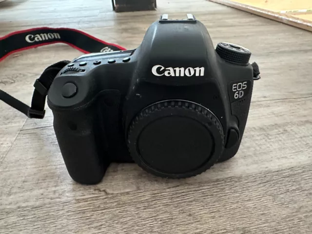 Canon EOS 6D SLR-Digitalkamera - Schwarz  - nur 6.500 Auslösungen