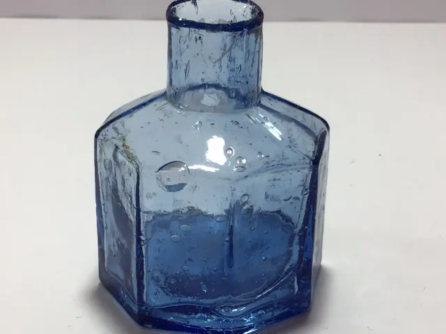 Nice BRIGHT COPPER BLUE BUBBLY SEEDS Old Victorian Octagonal Ink Bottle J20