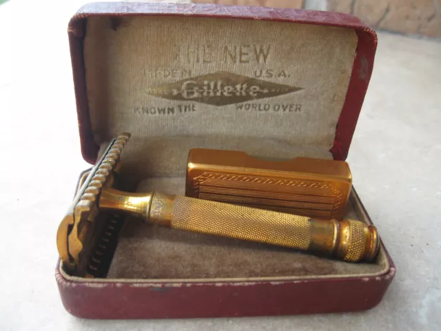 .44 NO RSV Vintage Gillette Aristocrat, leather case Safety Razor Gold tone