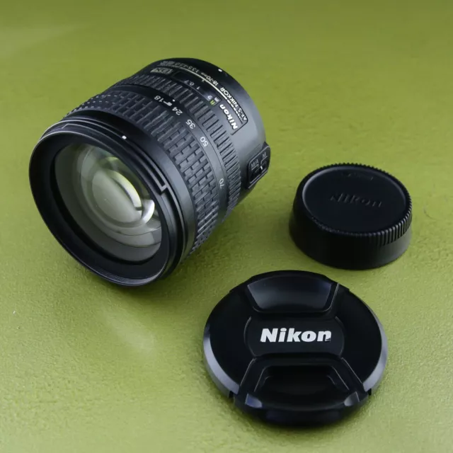 Nikon DX, AF-S Nikkor 3.5-4.5 G / 18 - 70 mm, ED DX IF SMW aspherical ☆☆☆☆