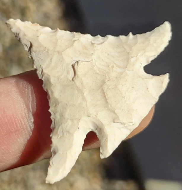 modern arrowhead 1&1/2" Keokuk Chert