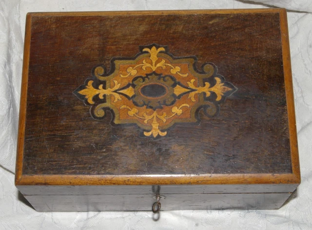 Coffret En Bois Et Métal Style Médiéval - Occasion, Bon état Général Avec Traces De Rouille