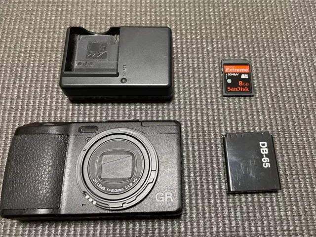 RICOH GR DIGITAL IV 10.4MP Digital Camera Black Japan Used FedEx