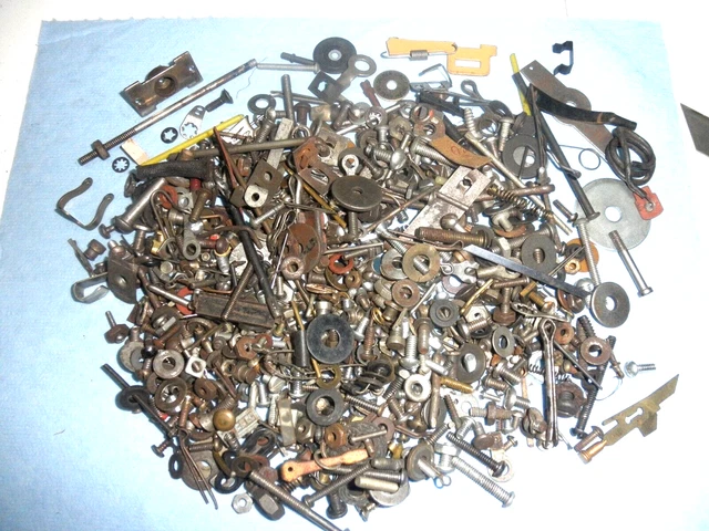 a BIG Pile of  old toy train Hardware Junk , Lionel, American Flyer, Ives, etc.