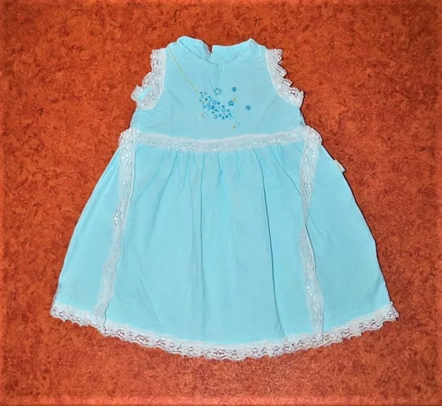 Baby Kleid Hellblau Spitze Rüschen Stickerei Blumen Gr. 12 Monate 74 80