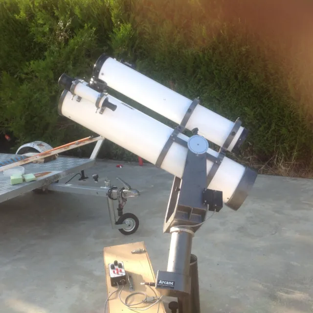 Telescope Newton Arcane 150 mm. Focale 1200 mm. Monture équatoriale motorisée.