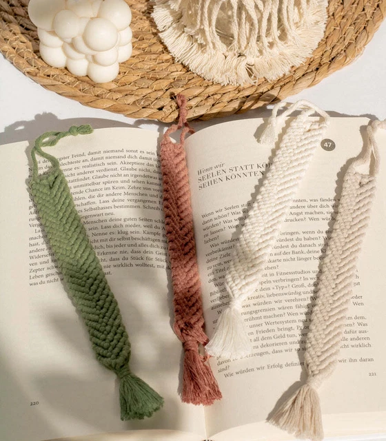 Marcadores de macramé hechos a mano