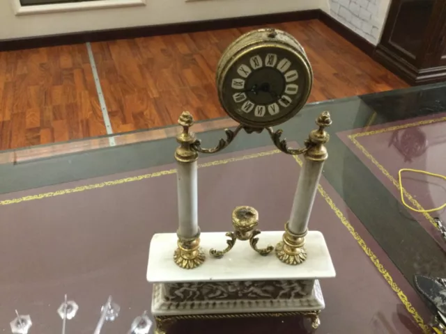 Sveglia A.c.f In Porcellana E Bronzo.vintage.da Riparare.complemento D’arredo
