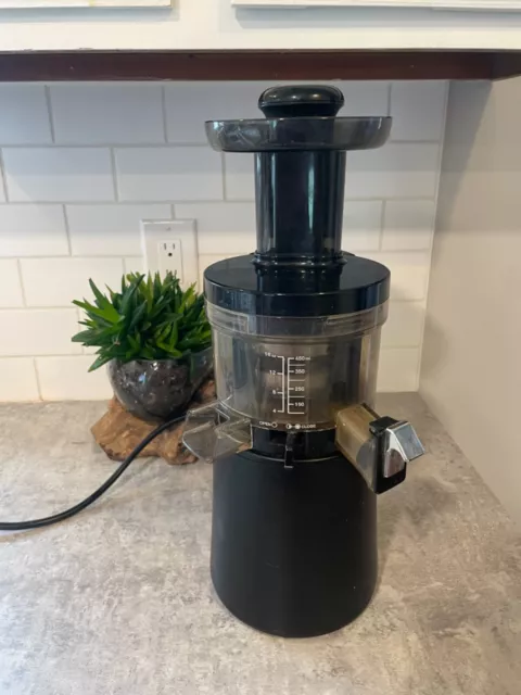 Hurom Slow Juicer - Matte Black Model H-AA-BBB17