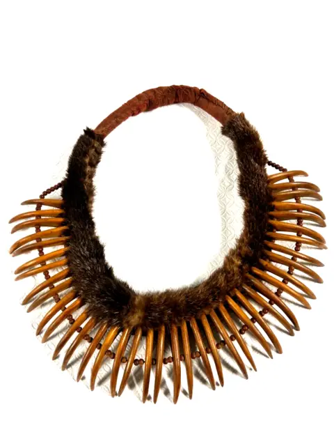Antique Native American Indian Necklace; Fur; Wood Carved Bear Claws