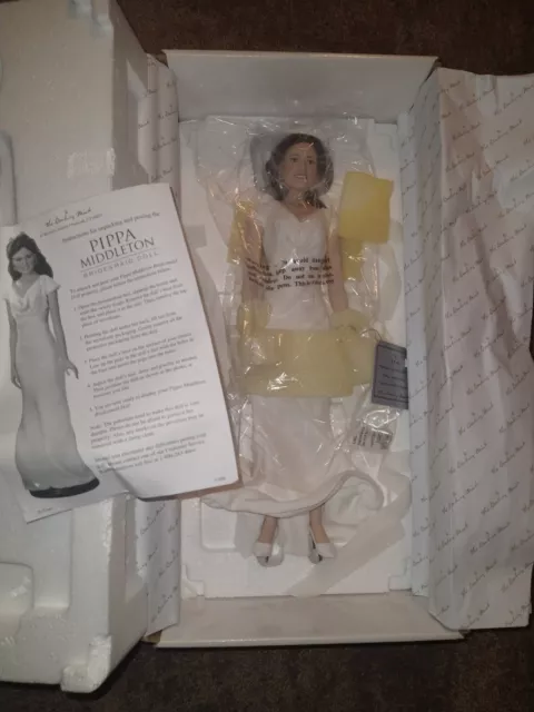 NEW NEVER REMOVED BOX Pippa Middleton Bridesmaid Porcelain Doll The Danbury Mint