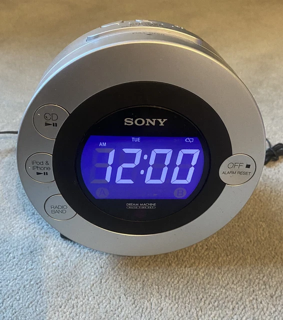SONY DREAM MACHINE ICFCD3iP FM/AM Clock Radio with CD Player, iPhone