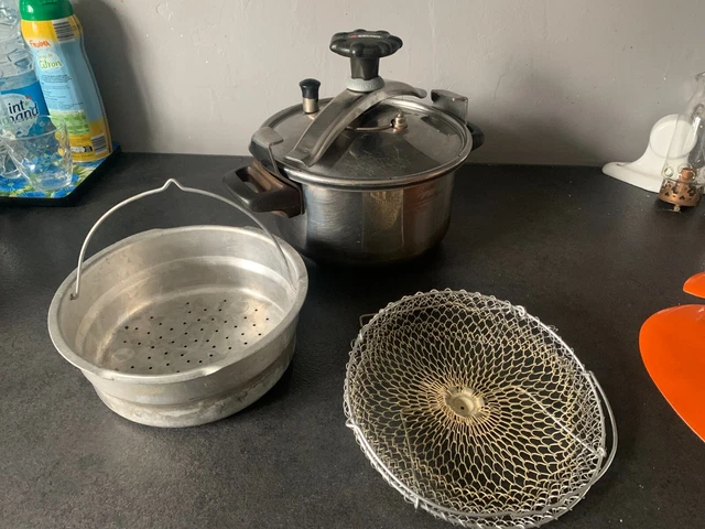 Ancienne Cocotte Minute Seb Ancienne Cocotte Minute Seb Dans Son Jus 6 Litres 01 1993 Eur 25,00 Ancienne Cocotte Minute Seb Ancienne Cocotte Minute Seb Dans Son Jus 6 Litres 01 1993 Eur 25,00