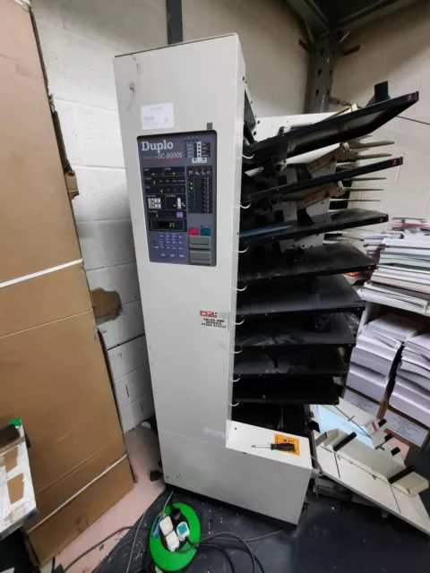 Duplo DC-8000S Collator - print finishing - 3 of 8 stations working