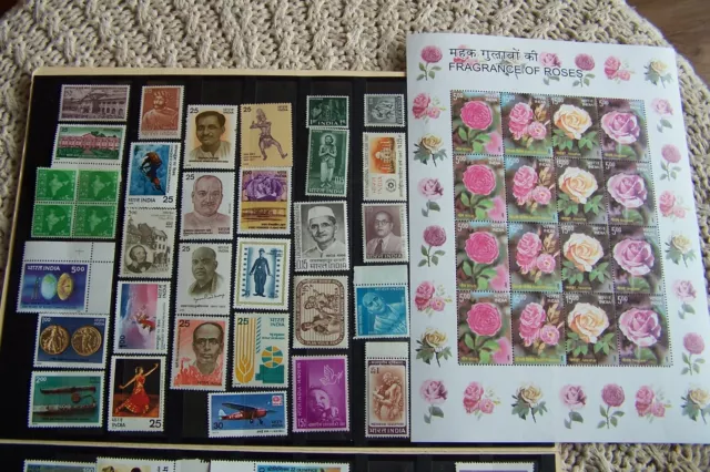 Briefmarken Indien 33st+Klbogen(mit Aroma) Sammlung Postfrisch