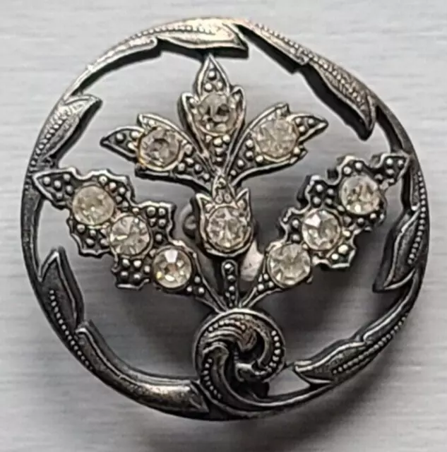 Bouton 1900 métal et strass  style art nouveau 28 mm argenté