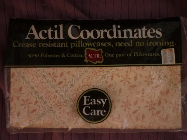 Vintage Actil Coordinates Bedroom Pillow Cases  Red/Grey/Beige Flowers Unopened