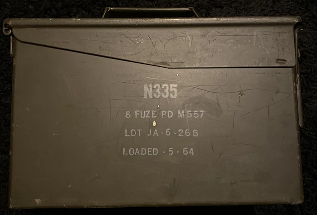N335　8 FUZES PD M557　LOT MA-36-12　LOADED US Military N335 8-Fuze PD M557 Lot LS-80-20 Loaded 8-69 Box