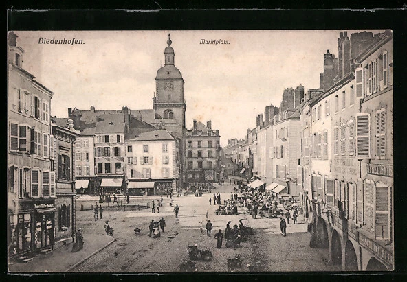 CPA Diedenhofen, la place du Marché aérienne