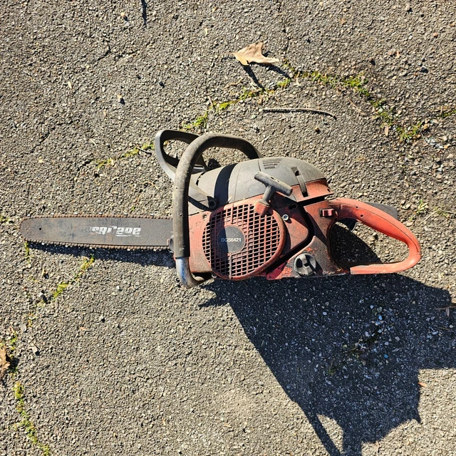 MAKITA/DOLMAR DCS6421 PROFESSIONAL Chainsaw. 20" bar. 64cc. Made in