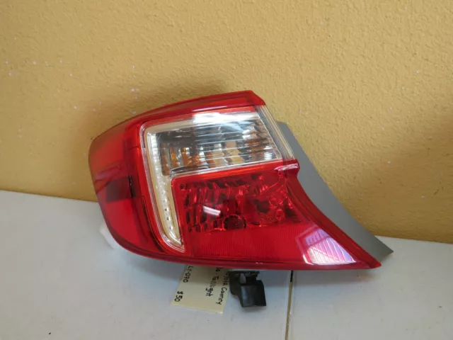 2012-2014 Toyota Camry Left Side Tail Light