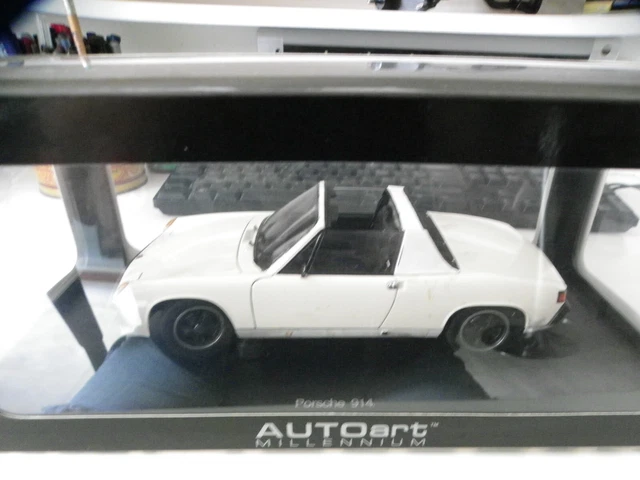 AUTOart 1/18 Porsche 914/6 Light Ivory – Limited Edition – 1973 – Métal