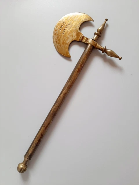 Vecchia Riproduzione Di Ascia Turca Souvenir In Ottone Decorativa IZMIR Anni 60