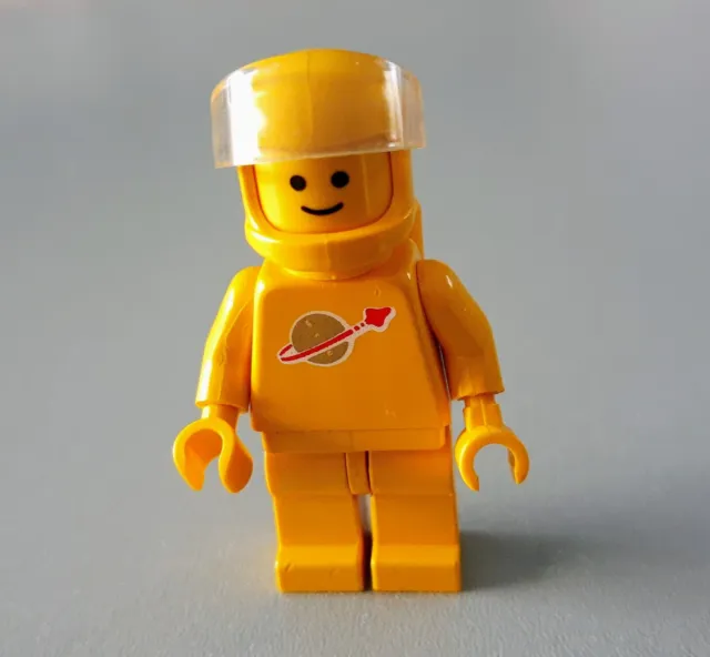 Yellow Spaceman Lego Classic Space Minifigure W/Helmet With Visor