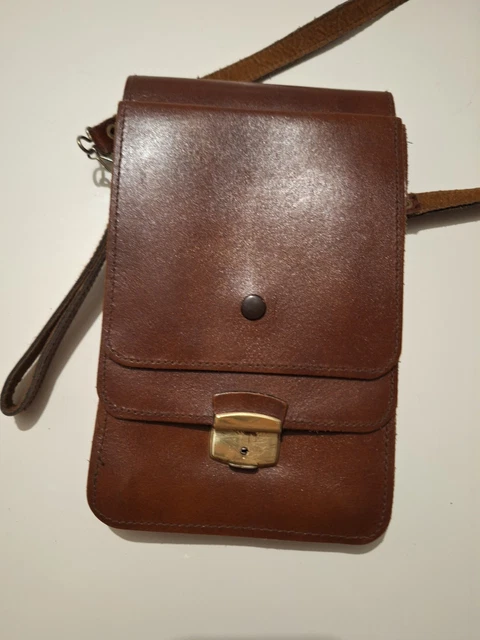 Pochette Bandoulière Renault F1 Team - Noir - Occasion Comme Neuf