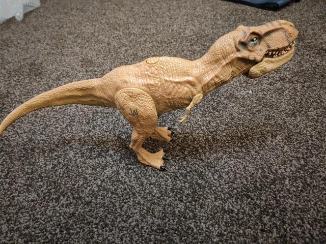 Jurassic World Chomping Tyrannosaurus T Rex Dinosaur Action Figure Hasbro 2015