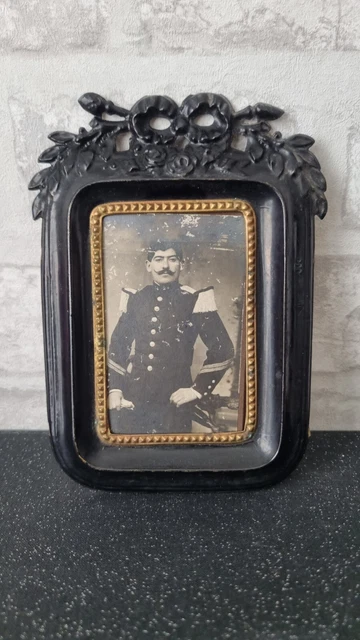 Broc Porte-photo Vintage Années 1900 - Fleurs En émail Sur Métal Laqué Noir