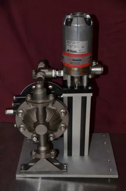 Ingersoll Rand ARO Diaphragm Pump PD05P-ASS-SST w/ 651790-A4C-B Fluid Regulator