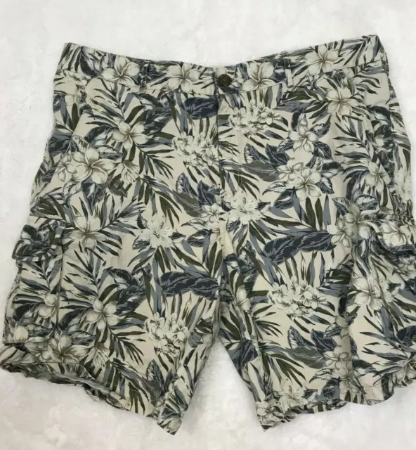 WRK Materials Mens Cargo Shorts Beige Blue Hawaiian Print W40 Inseam = 9"