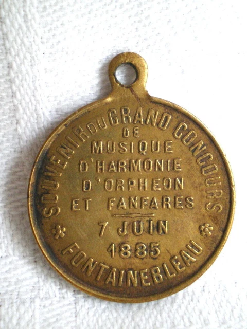 PETITE MEDAILLE CONCOURS DE MUSIQUE FONTAINEBLEAU 1885