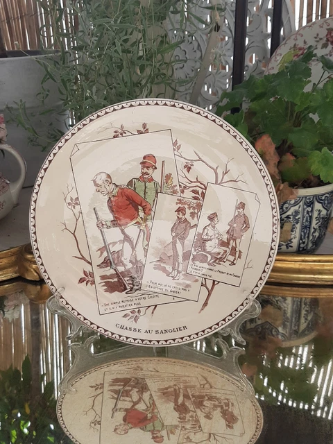 ANCIENNE ASSIETTE EN Faïence de Sarreguemines modèle Chasseurs. Chasse