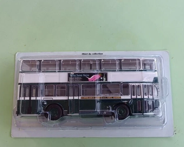 BER8 CAMIONS 1/43 Hachette IXO BERLIET PLK8 Bus Huiles Berliet