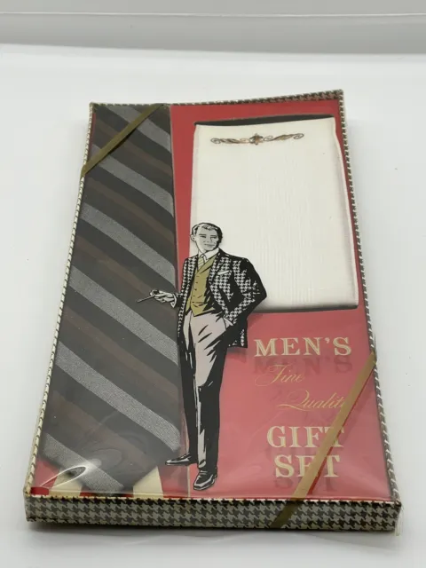 Men's High QualityGift Set Tie & Handkerchiefs Vintage.  Never been opened.