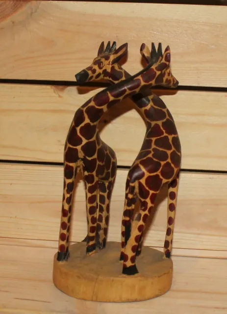 figurine de girafes en bois sculptée à la main vintage