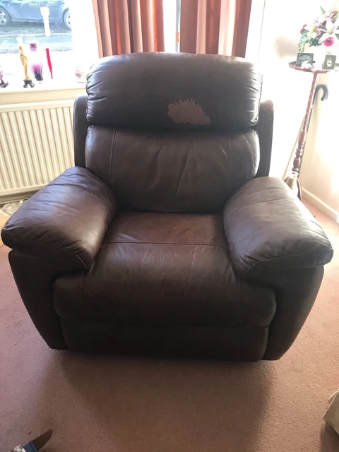 Sofology store recliner chairs