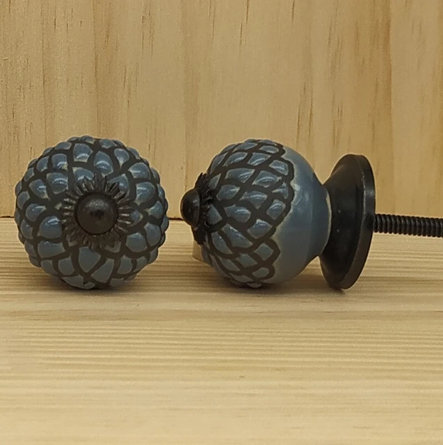 Lot de 2 boutons céramique de portes tiroirs meuble diam 3.5 cm REF  66